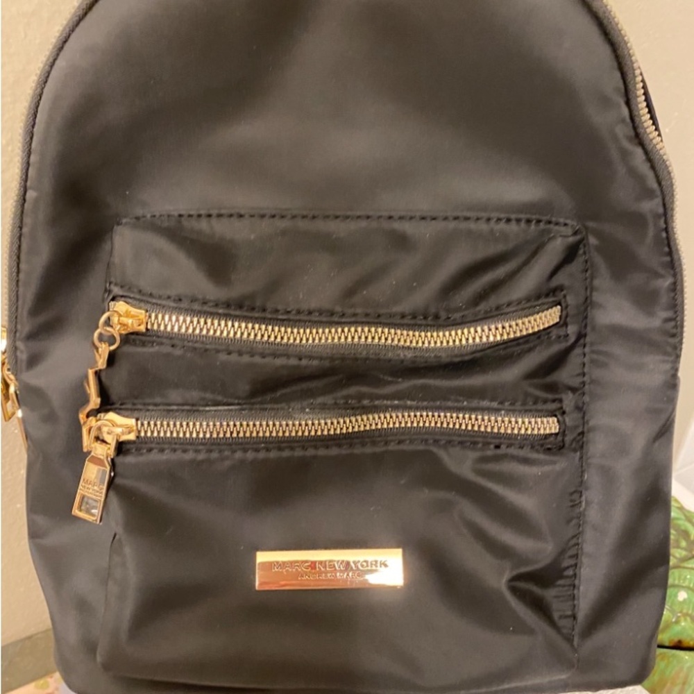 MARC NEW YORK medium size backpack lightly use it has no signs of wear!💕